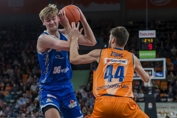 他的表现也 他的表现也