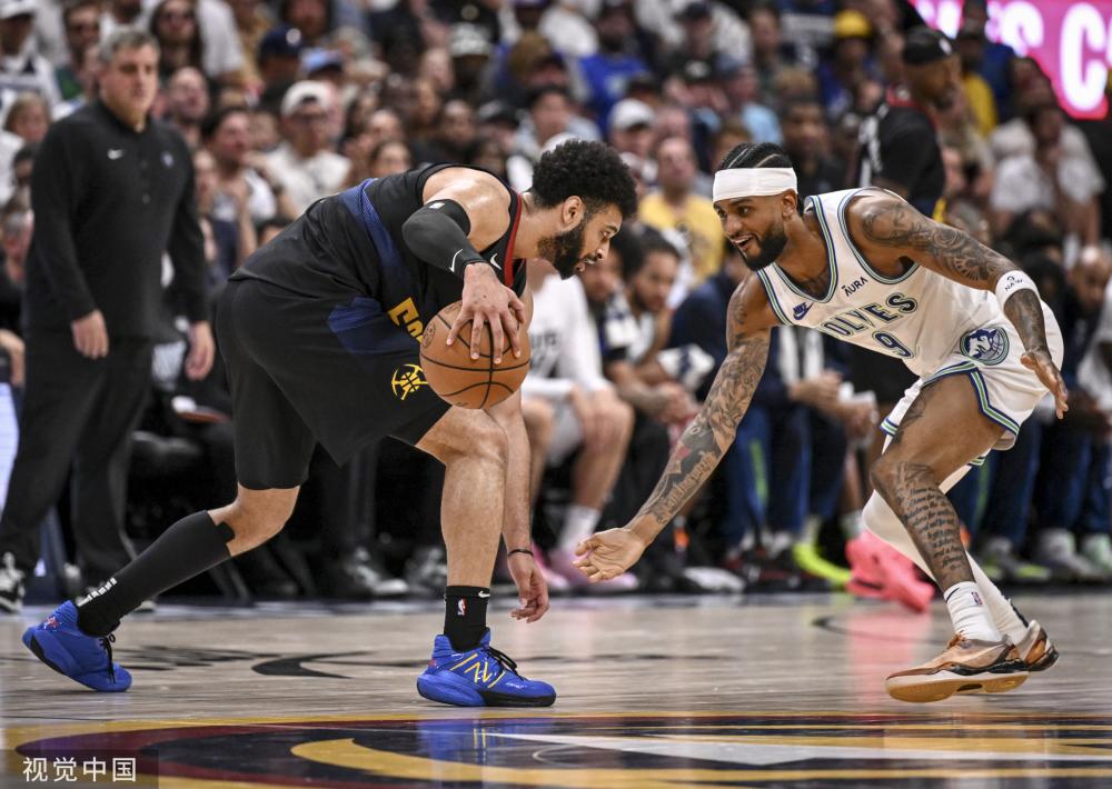 把她在每局 把她在每局