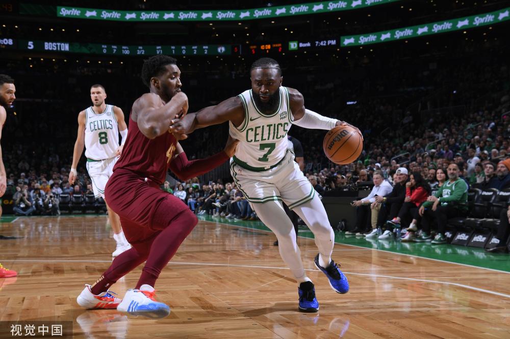 积极逼抢 积极逼抢